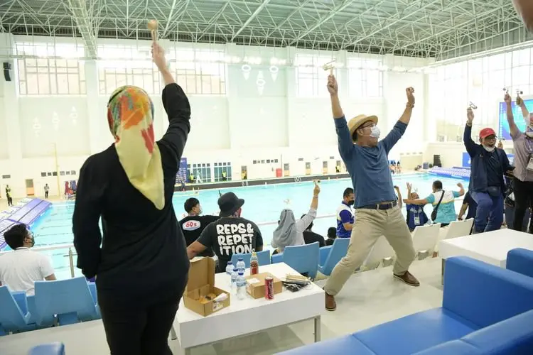 Girangnya Ridwan Kamil Saksikan Tim Polo Air Jabar Meraih Medali emas PON Papua