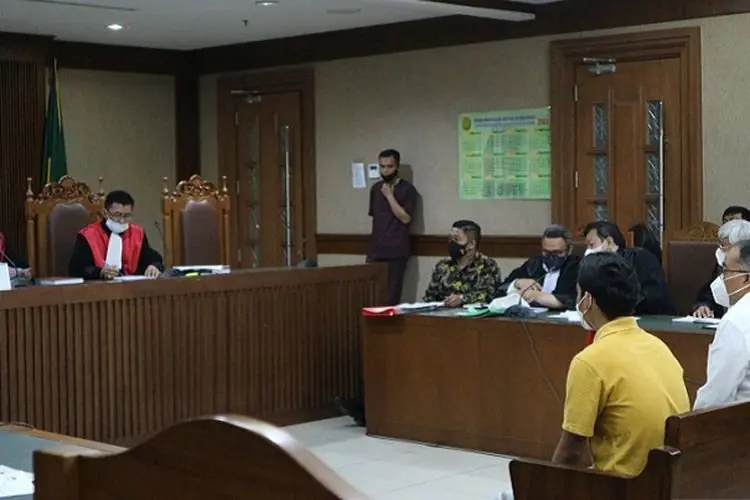 Hebaaat....Azis Syamsuddin Disebut Punya Delapan Orang di KPK untuk Amankan Perkara