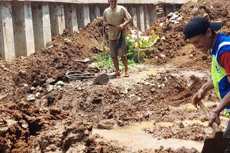Kebocoran Pipa Ganggu Suplai Air Istana Bogor, Dedie A Rachim: Pengembang Double Track Hati-hati!