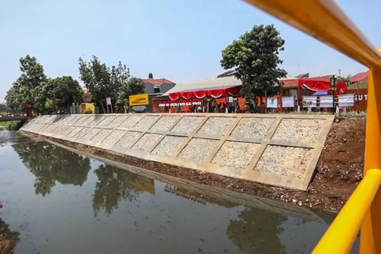 Wuih, Mantap! Selesai Penataan, Sungai Cipamokolan Tampak Lebih Bersih dan Nyaman
