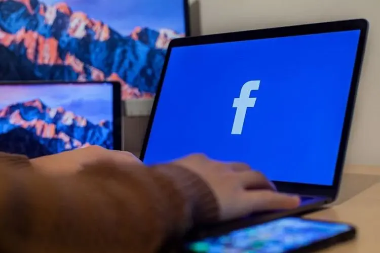 Benarkah Ada Kecerobohan Para Insinyur di Balik Tumbangnya Facebook, Instagram, WhatsApp?