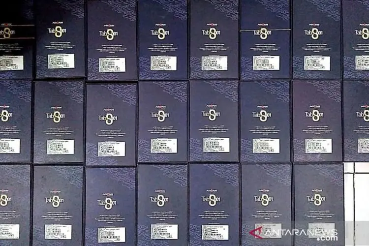 Polisi Tangkap Pencuri Ratusan Tablet di Sekolah Menengah Kejuruan