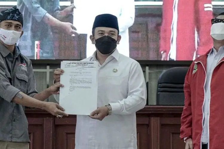Jabat Ketua Rombongan Kontingen Jabar di Peparnas XVI Papua, Inilah Tekad Dedi Supandi