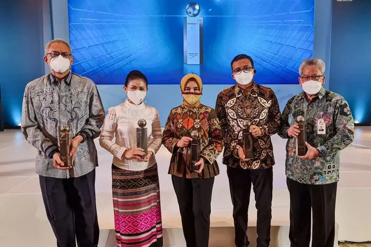 Bank Bjb Raih Penghargaan Perusahaan Inspiratif Republika Award 2021