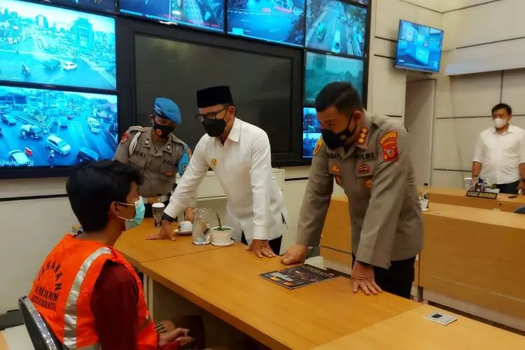 Bima Kunjungi Pelaku dan Rumah Duka Pasca Kejadian Berdarah Depan Gerbang SMA Negeri 7