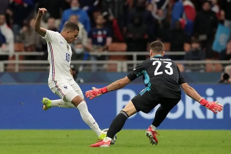 Ribut-ribut Soal Gol Kylian Mbappe ke Gawang Spanyol, Offside atau Tidak?
