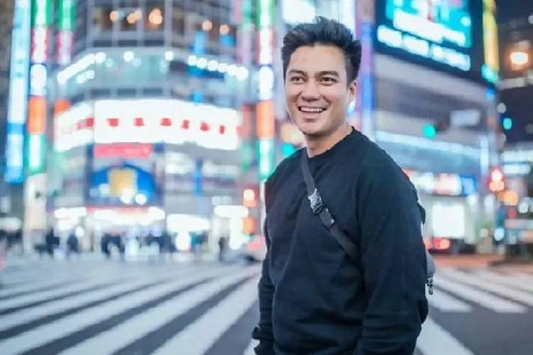 Baim Wong Ketus Saat Dimintai Kakek-kakek Uang, Netizen: Mulai Kelihatan Aslinya