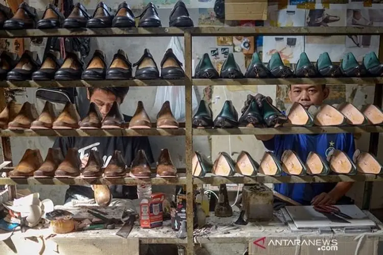 Hebring Euy! Produk Alas Kaki Jabar Banyak Dicari Pasar Internasional