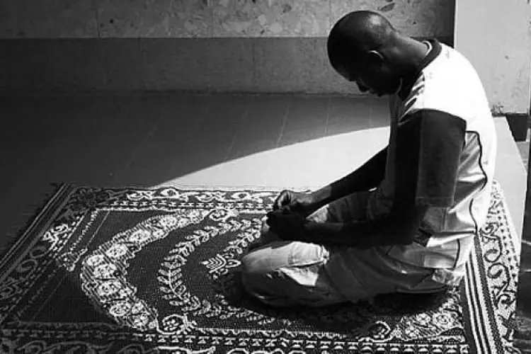 Awas! Inilah 5 Jenis Gangguan Setan Ketika Kita Salat