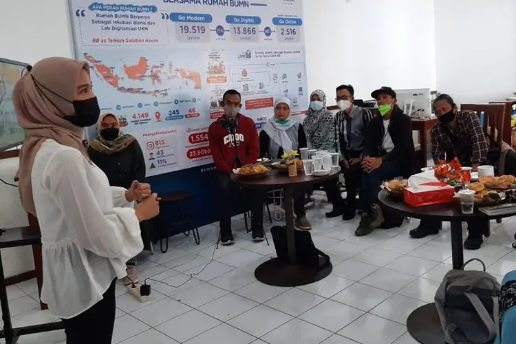 Mantap, Pelaku UMKM dari 18 Desa di Kabupaten Bandung Dapatkan Pelatihan Digital Marketing 