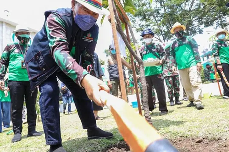 Ajak Warga Dukung Pertanian Terpadu, Oded M Danial Kembali Resmikan Buruan SAE P2L