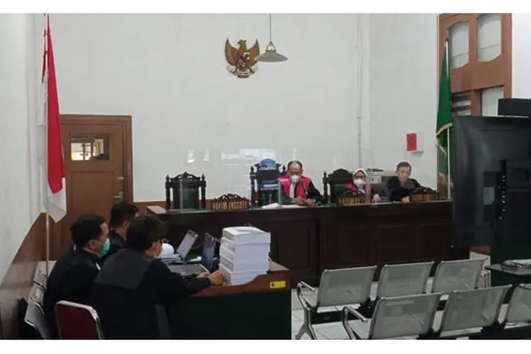 Ade Barkah Dituntut 5 Tahun Penjara