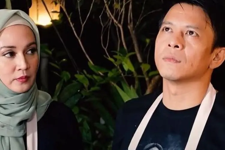 Denny Darko Terawang Hubungan Ariel NOAH dengan Dina Lorenza, Akan Menikah?