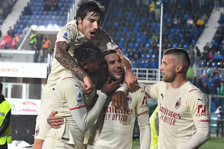Duel Hidup Mati FC Porto vs AC Milan, Cek Link Streaming di Sini...