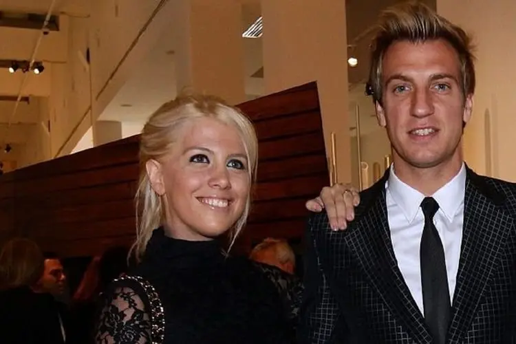 Kisah Asmara Wanda Nara: Ratu Seks itu Berjumpa Maxi Lopez sang Pujaan Hati (Bagian 3)