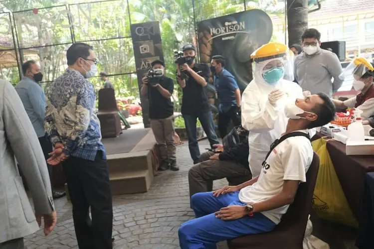 Tinjau Kontingen PON Jabar Pemulihan, Ridwan Kamil: Proses Sesuai Regulasi