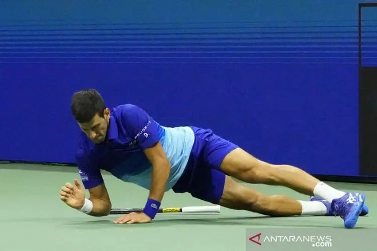 Keras Kepala! Djokovic Lebih Pilih Kehilangan Gelar daripada Disuntik Vaksin