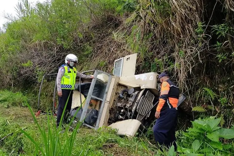 Korban Luka Berat Land Rover Terjun ke Jurang Pangalengan Dilarikan ke Dua Rumah Sakit Ini