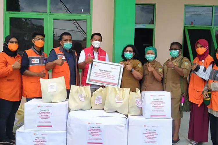 Telkomsel-Rumah Zakat Donasikan Bantuan Nakes dan Pemulasaraan Jenazah Covid-19