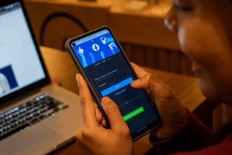 Bergandengan dengan Facebook, Telkomsel Terus Membuka Kesempatan Baru untuk Komunitas Digital di Indonesia