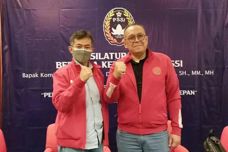 Kembali Maju Jadi Ketum Asprov PSSI Jabar, Tommy Apriantono Didampingi Direktur PT LIB