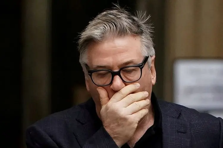 Buntut Alec Baldwin Tembak Sinematografer Saat Syuting, Muncul Seruan Larang Senpi!