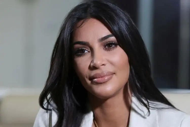 Kim Kardashian West Kolaborasi dengan Fendi buat Koleksi Barunya