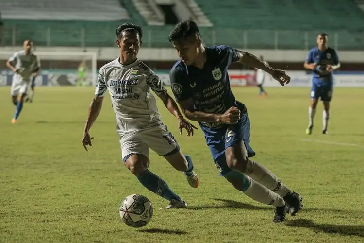 GACOR di Tiga Laga, Bobotoh Ramai-ramai Puji Lord Jack 'Henhen' Grealish!