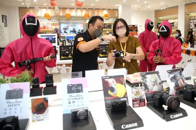 Foto: Pembukaan Toko Kamera dan Gadget DOSS di Bandung