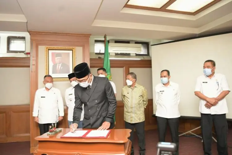 Mantap, Gubernur dan Enam Kepala Daerah Sepakat Kelola Bersama TPPAS Regional Legok Nangka