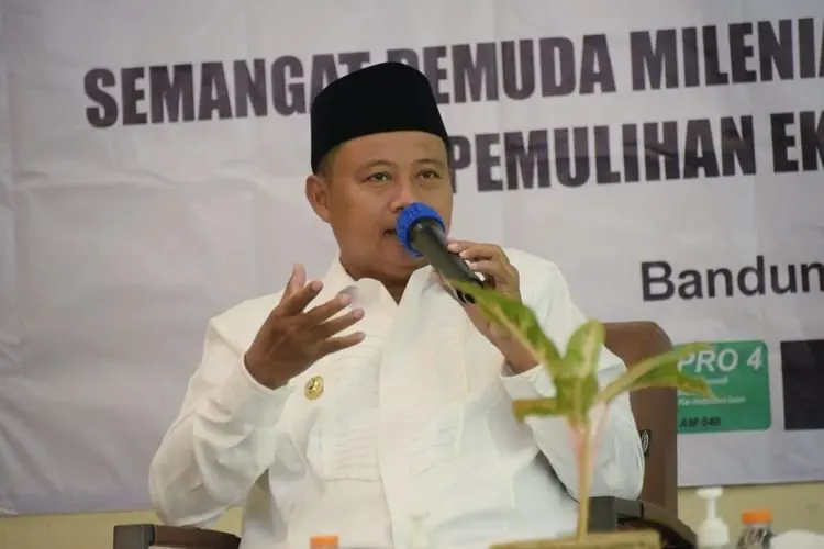 Uu Ruzhanul Ajak Pemuda Satukan Visi Membangun