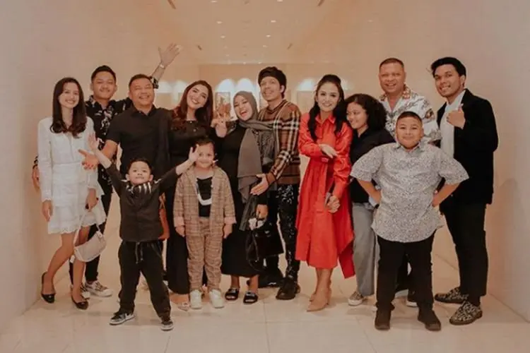 Unggah Foto Bareng KD dan Raul Lemos, Azriel Hermansyah: Doaku Terkabul