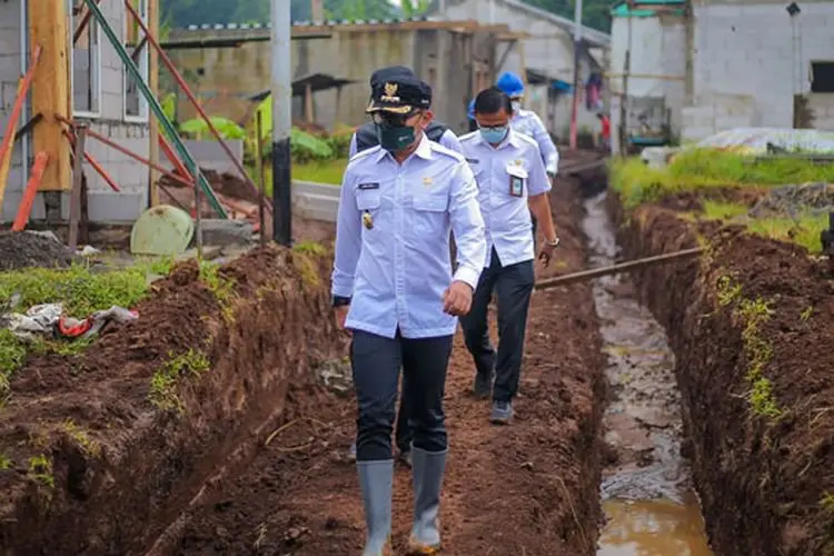Dua Proyek Rehabilitasi Infrastruktur dan Relokasi di Wilayah Perbatasan Bogor Segera Rampung