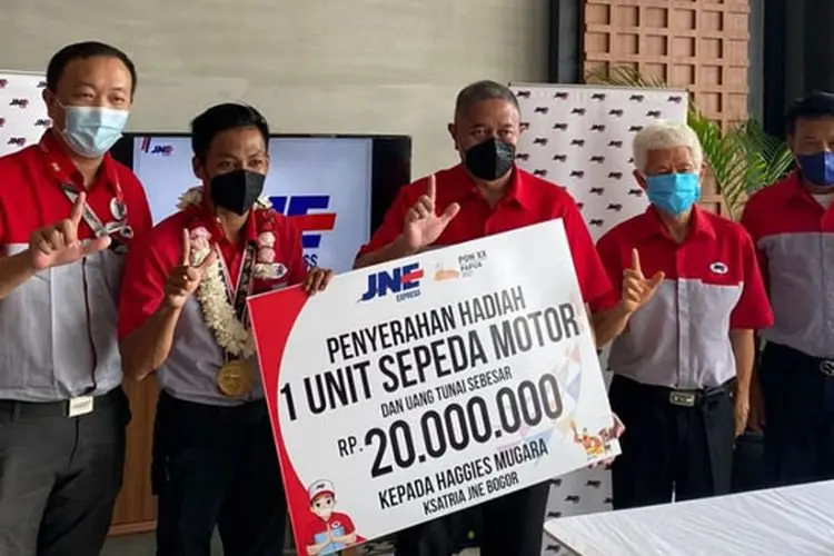 Sabet Medali Emas di PON XX Papua, Ksatria JNE Bogor ini Diguyur Bonus