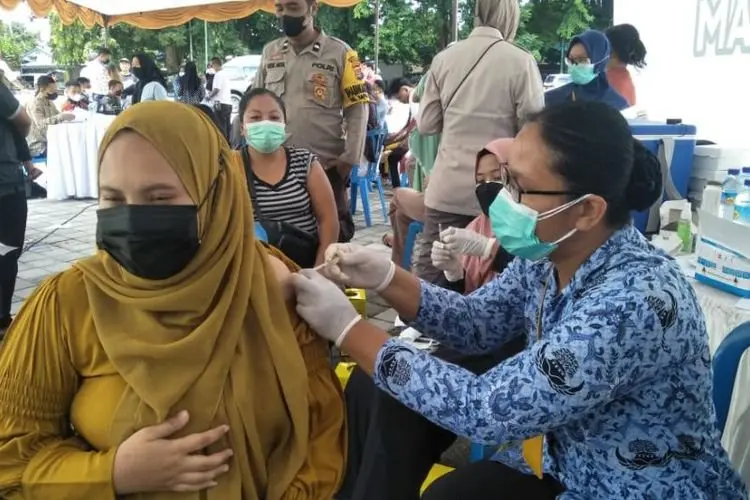 Vaksinasi Massal Gagal Mencapai Target