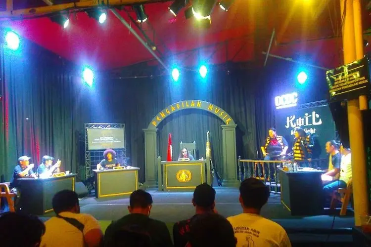 Vakum Karena Disantet, Koil Kembali Hadir Menjadi Pesakitan di DCDC Pengadilan Musik