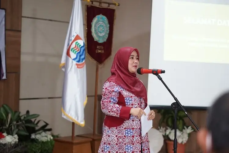 Lina Ingatkan Kabupaten/Kota Konsisten Jalankan 10 Program Pokok
