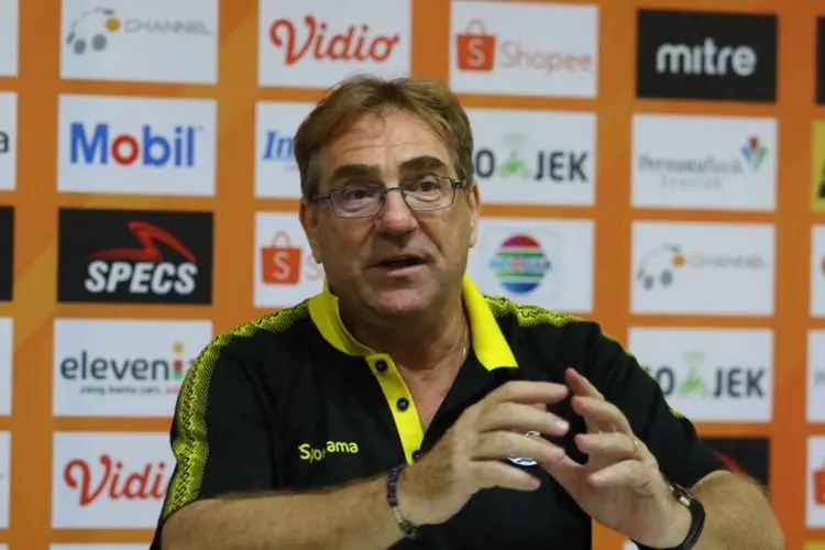 Sapu Bersih! Robert Alberts Yakin Persib Libas Persela tapi Waspadai 'Faktor X'