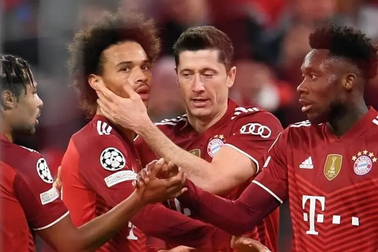 Hasil Lengkap Liga Champions: Bayern-Juventus Lolos, Ronaldo Amankan Man United di Puncak