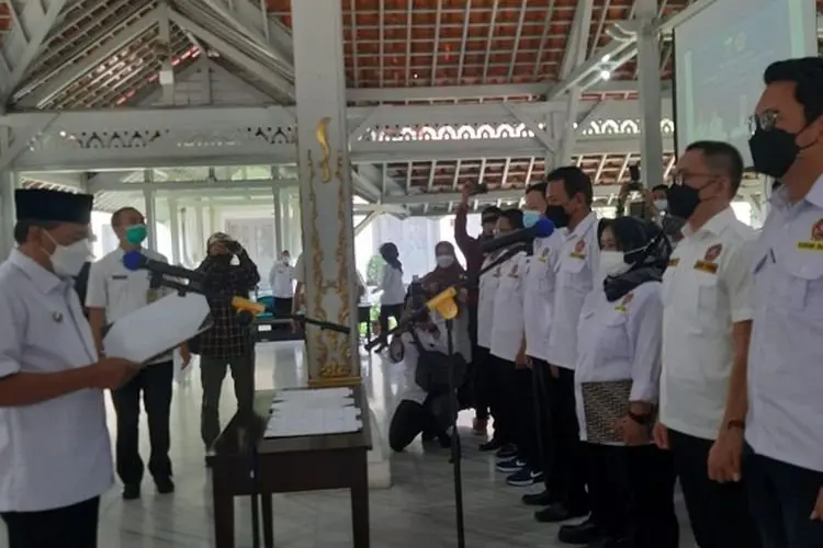 Oded Kukuhkan Karang Taruna Kota Bandung, Ini Pengurusnya