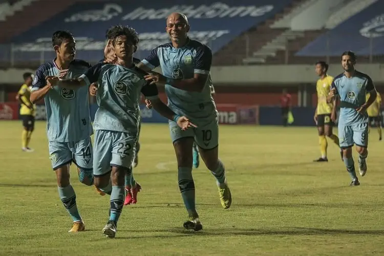Tak Gentar Rekor dan Nama Besar Persib, Persela Siap Buat Kejutan di Maguwoharjo