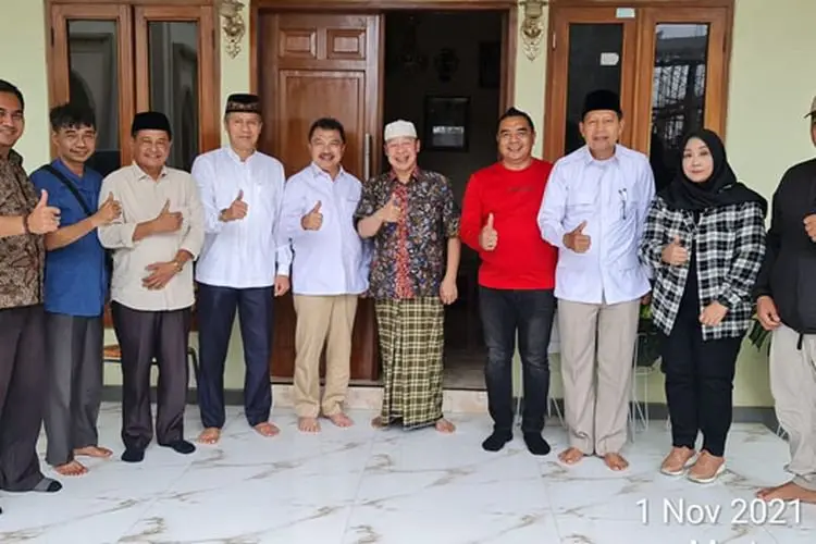 Pantau Vaksinasi Covid-19, Gerindra Sambangi Lagi Pesantren Buntet