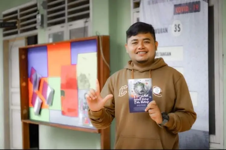 Tanpa Bantuan Pemerintah, Pahlawan Pendidikan Ini Gaungkan Misi Lewat Literasi
