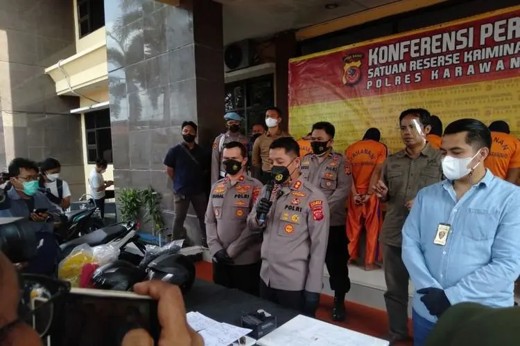 Polisi Tangkap Enam Pelaku Pembunuhan Bos Rumah Makan, Salah Satunya Istri Korban