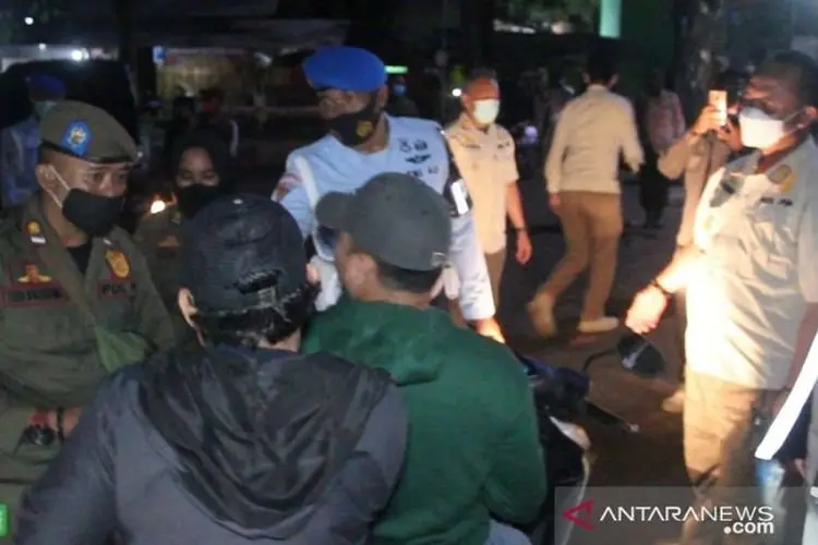 Kasus Covid-19 Naik, Pelanggar Prokes di Sukabumi Kena Sweeping Satpol PP