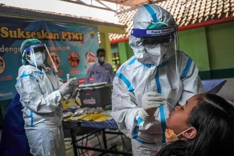 Varian Delta AY42 Mengancam, Kota Bandung 'Disenti' Luhut Gegara Prokes 'Akal-akalan'