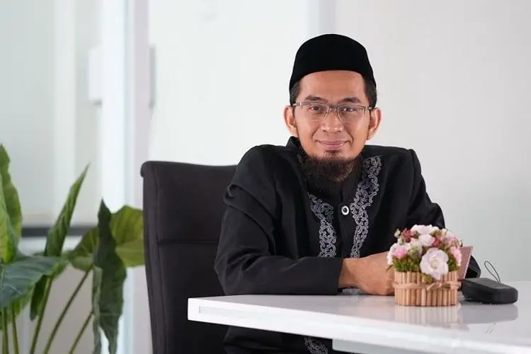 Kenang Jasa Pahlawan, Ustaz Adi Hidayat: Jadikan Maulid Nabi Sebagai 'Hari Keberkahan NKRI'