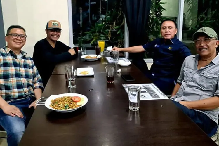 Sowan ke Iwan Bule, Ramram Mukhlis Dapat Masukan Jelang Pemilihan Ketum Asprov PSSI Jabar 2021-2025