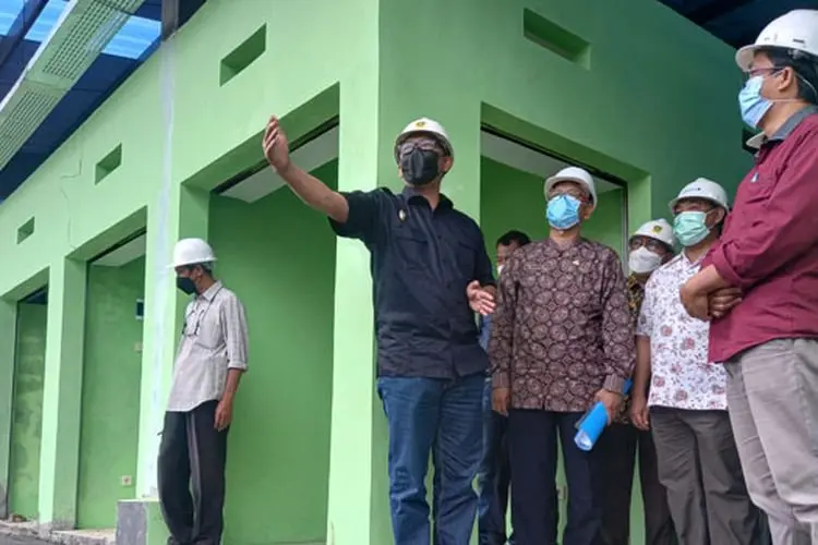 Tinjau Proyek Pasar Rakyat Juara di Cisarua, Iwan Bilang Mirip Tempat Pengungsian Imigran