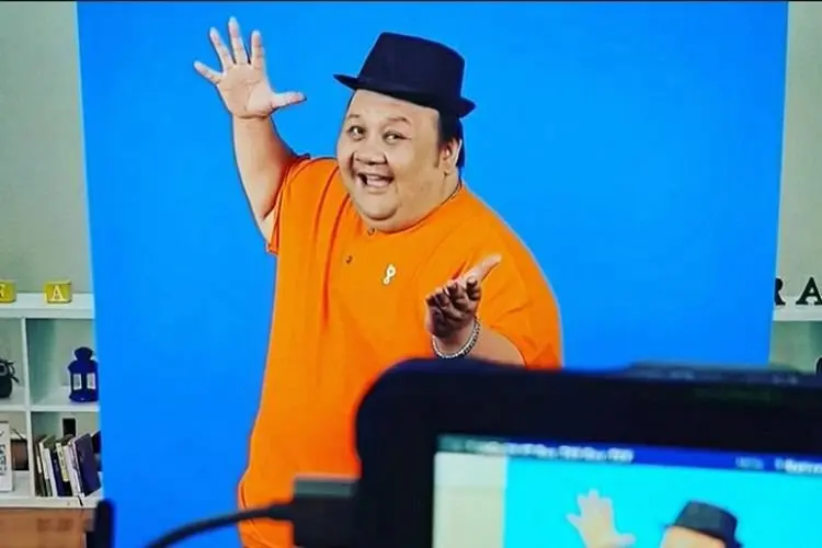 Komedian Roni Dozer Meninggal Dunia Akibat Serangan Jantung